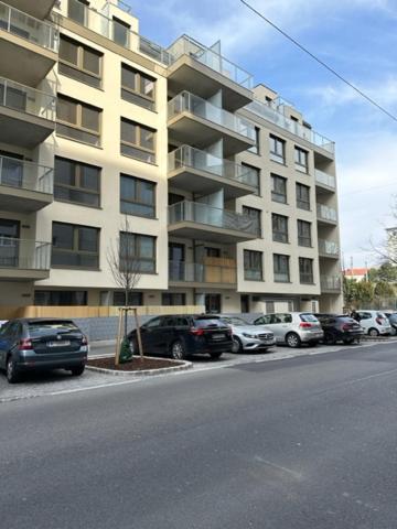 Forsthaus 32 Free Garage Apartment เวียนนา ภายนอก รูปภาพ